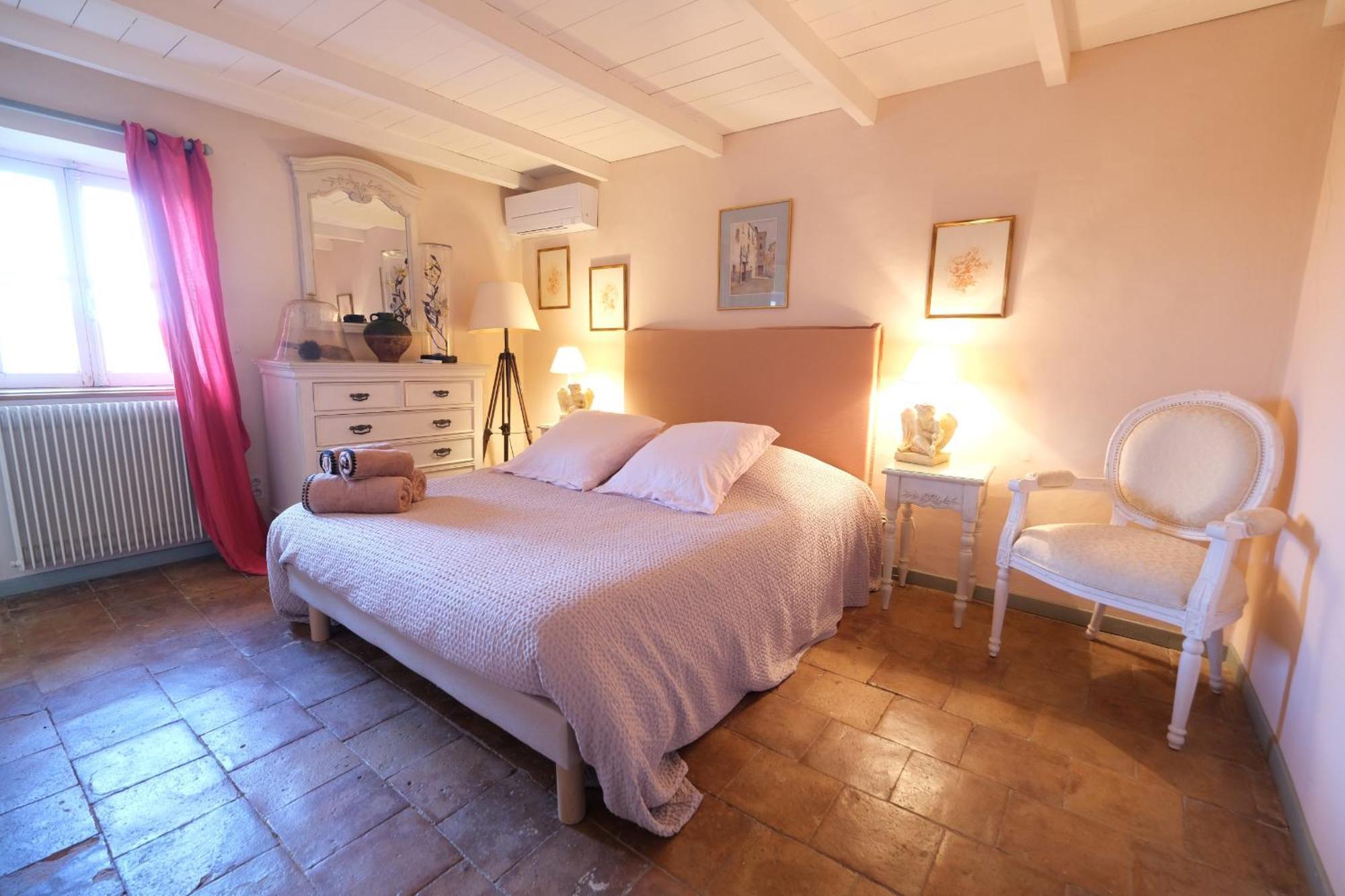 Typical Provencal Farm House Close To L'Isle Sur La Sorgue - 12 Persons Cavaillon Exterior foto